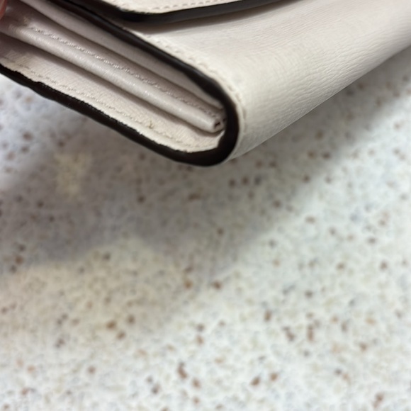 Coach White Leather Long Wallet - Picture 8 of 17